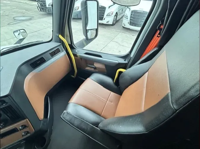 2022 Freightliner PT126SLP