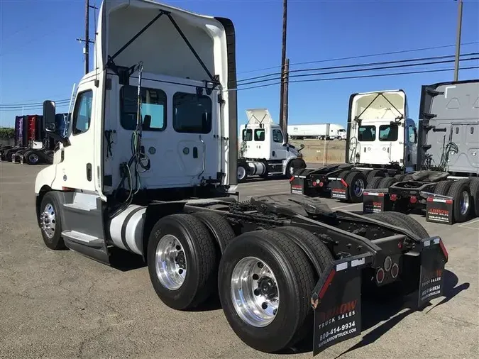 2021 FREIGHTLINER CA126df723bd0504b35998fe650f8de992d76