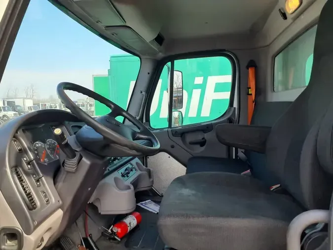 2019 FREIGHTLINER/MERCEDES M2 106