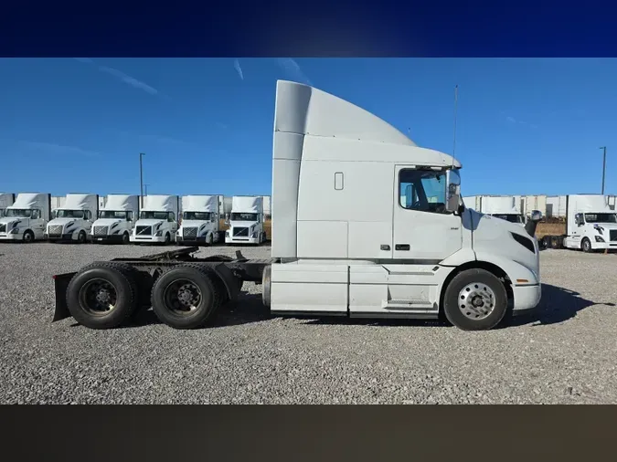 2020 Volvo VNR64T640