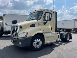 2017 FREIGHTLINER/MERCEDES CASCADIA 113