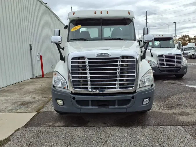2018 FREIGHTLINER/MERCEDES CASCADIA 125df7768283a54054828b233684373c83e