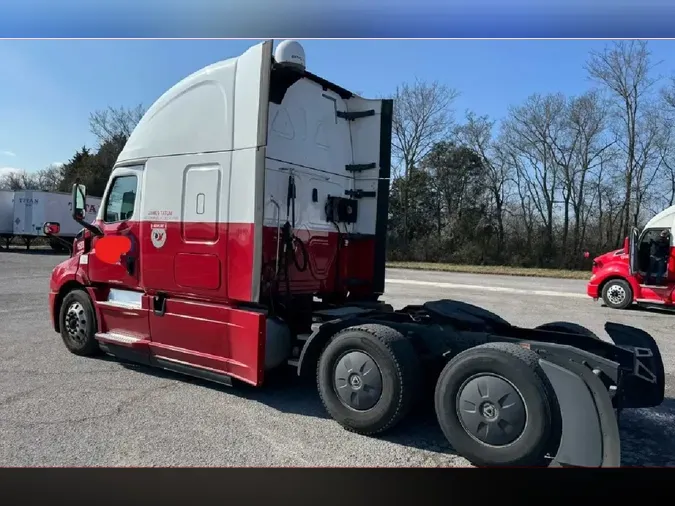 2020 FREIGHTLINER Cascadia 126