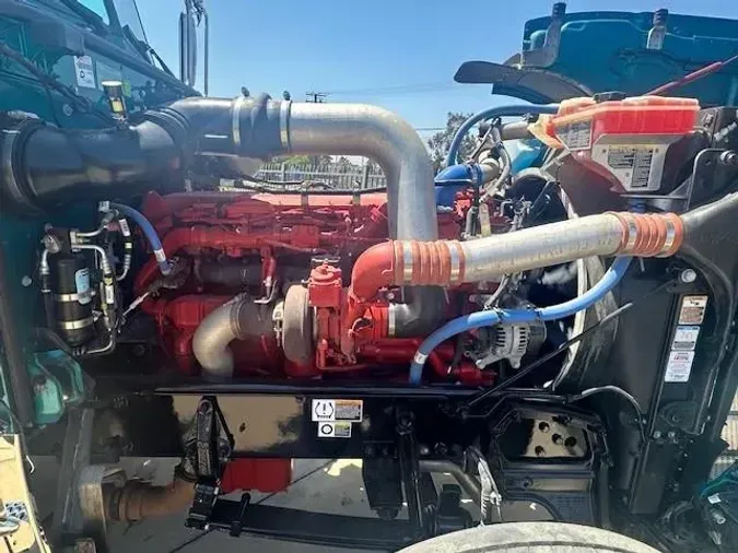 2022 Peterbilt 389