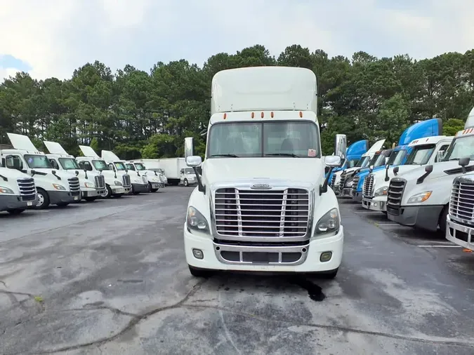 2019 FREIGHTLINER CASCADIA 125