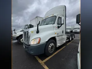 2017 FREIGHTLINER/MERCEDES CASCADIA 125