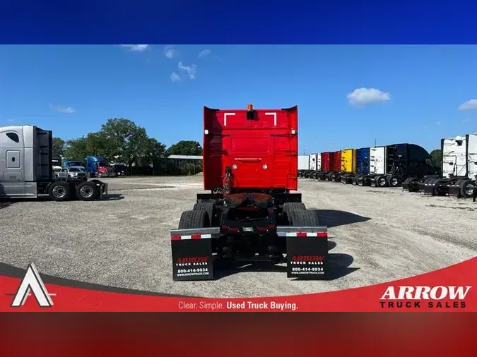 2021 VOLVO VNL740