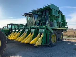2010 John Deere 7760