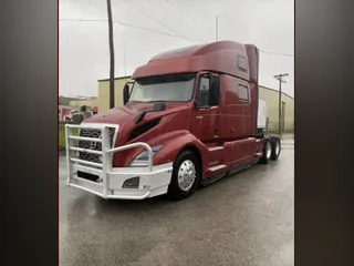 2019 VOLVO VNL64T860