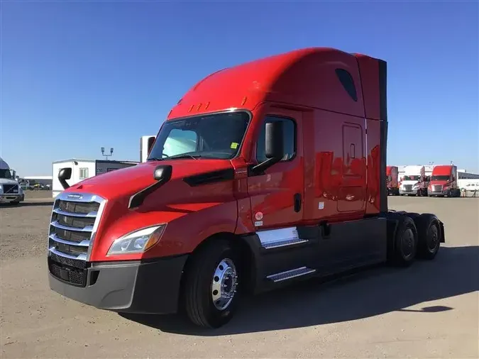 2021 FREIGHTLINER CA126