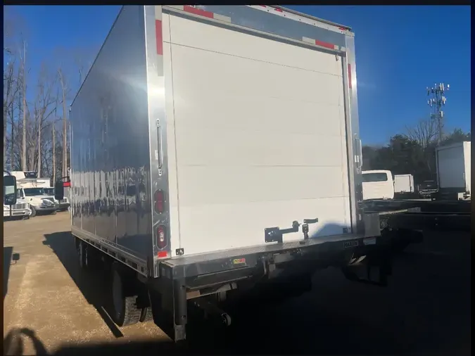 2017 ISUZU NPRdf8784a21c694fb3ea6dc19d568b868a