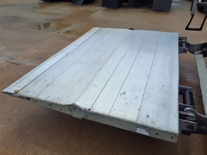 2020 NAVISTAR INTERNATIONAL MV607 (4X2)