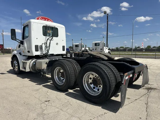 2021 Peterbilt 579df894bed8322717653aff98b0eecb27a