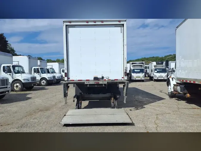 2019 FREIGHTLINER/MERCEDES M2 106