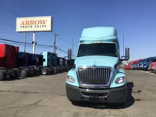 2021 INTERNATIONAL LT