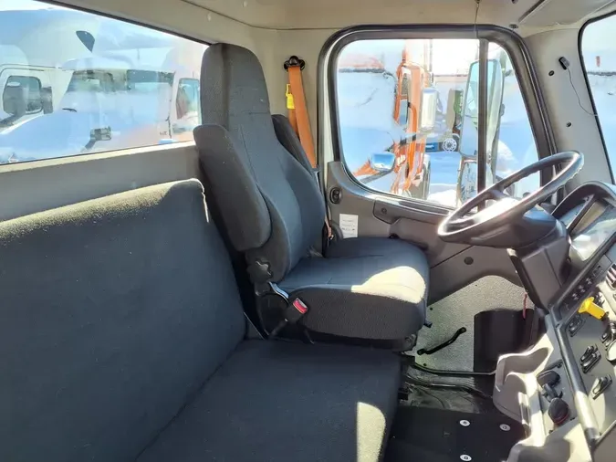 2017 FREIGHTLINER/MERCEDES M2 106df922c1b1dece81e507ec72953f9d7a1