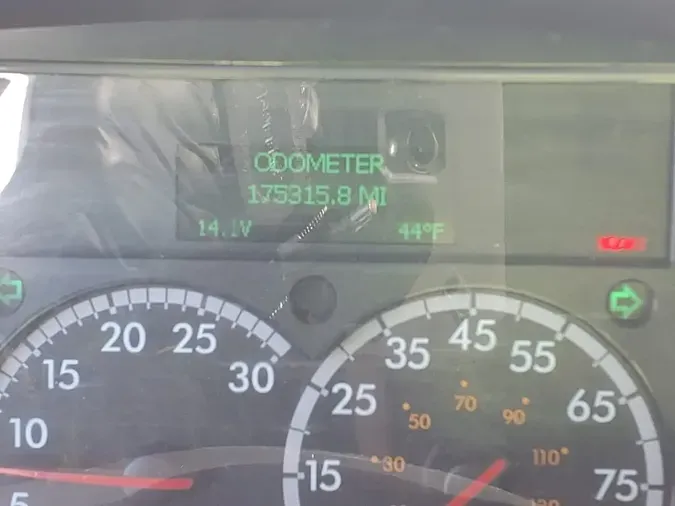 2019 FREIGHTLINER/MERCEDES M2 106