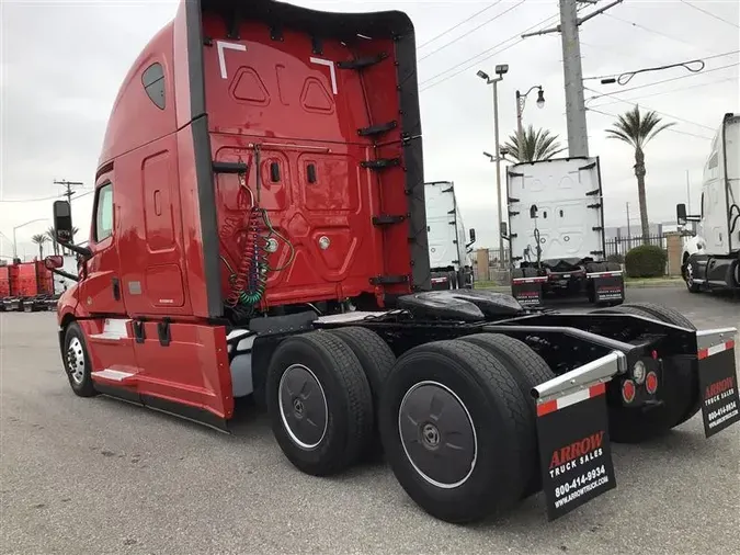 2022 FREIGHTLINER CA126