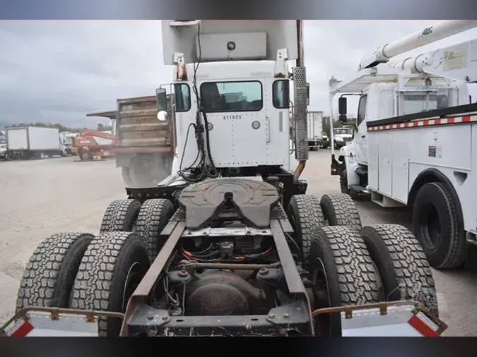 2012 KENWORTH T440