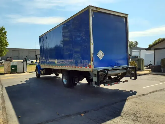 2022 FREIGHTLINER/MERCEDES M2 106