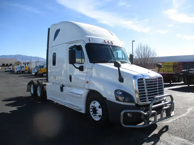 2019 FREIGHTLINER/MERCEDES CASCADIA 125