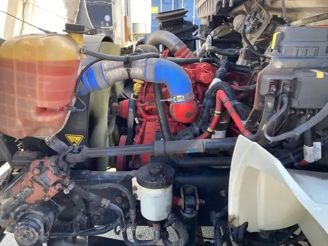 2019 NAVISTAR INTERNATIONAL 4300