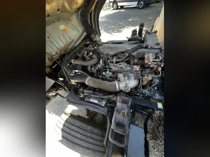 2020 ISUZU NPR HD