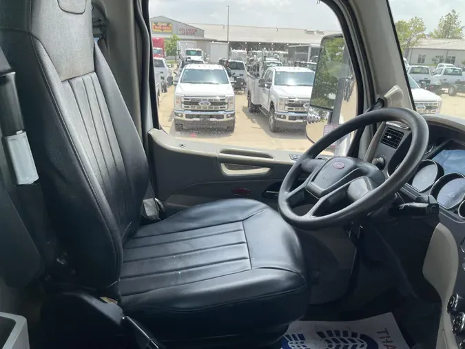 2022 Peterbilt 567