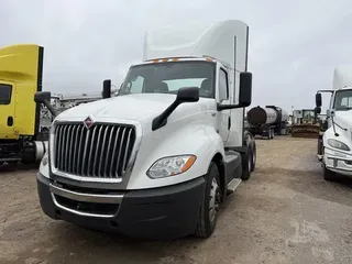 2021 INTERNATIONAL LT