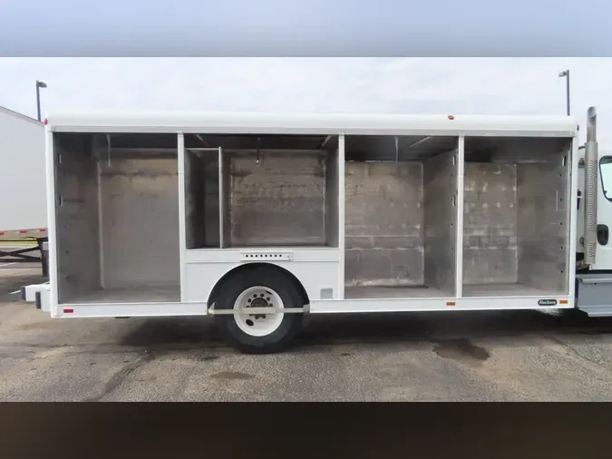 2017 FREIGHTLINER M2 106