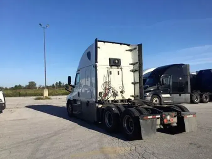 2020 Freightliner Cascadia