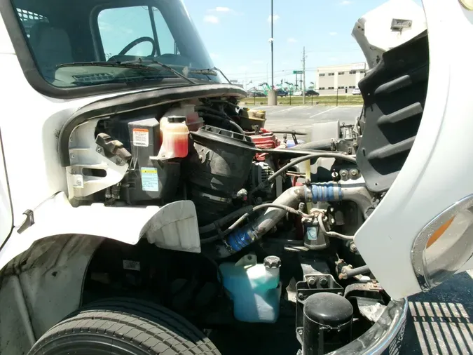 2019 Freightliner Business Class M2 106