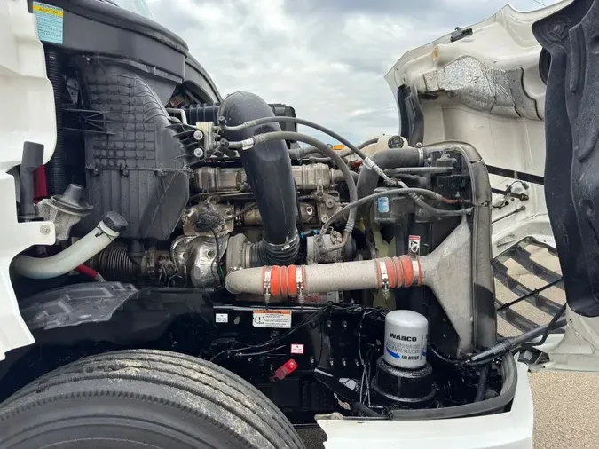 2022 FREIGHTLINER Cascadia 126dfb5971193e23b311f6403f44c7e998a