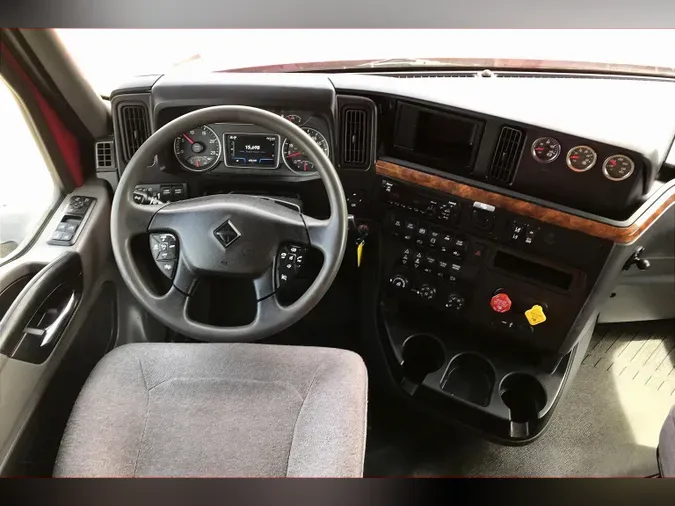 2021 INT LT625 6x4