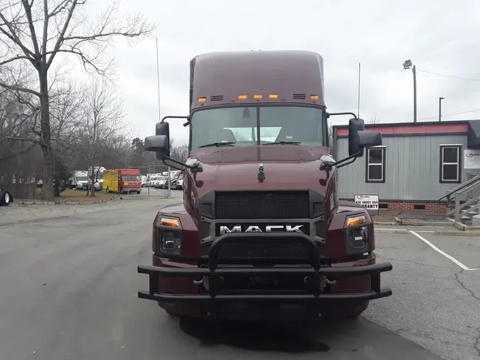 2020 MACK TRUCKS, INC. ANTHEM 64T