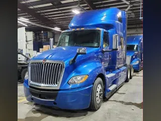 2020 International LT625