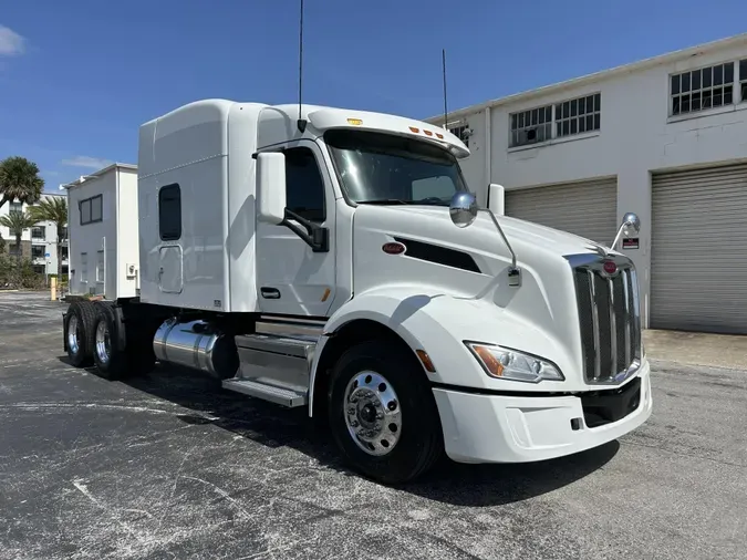 2021 Peterbilt 579