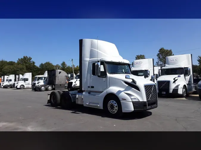 2018 Volvo VNL300