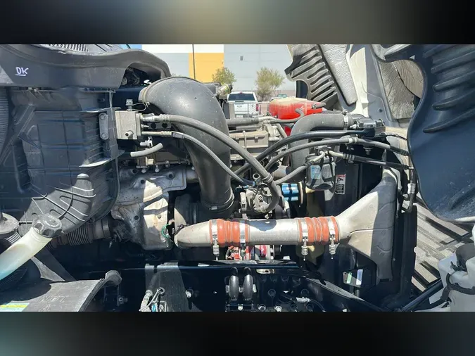 2019 Freightliner Cascadia 125dfcb956af1e0279bc905cc9bf608bff6