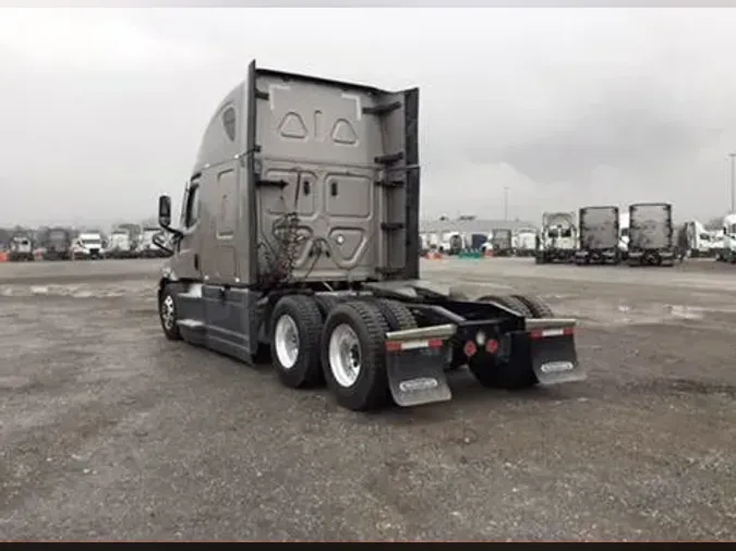 2023 Freightliner Cascadia