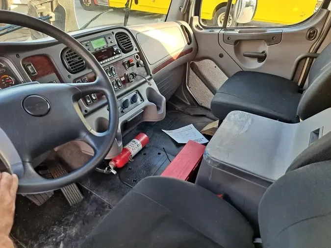 2019 FREIGHTLINER/MERCEDES M2 106dfd4295d8a1ae5f723c21d90a41a8903