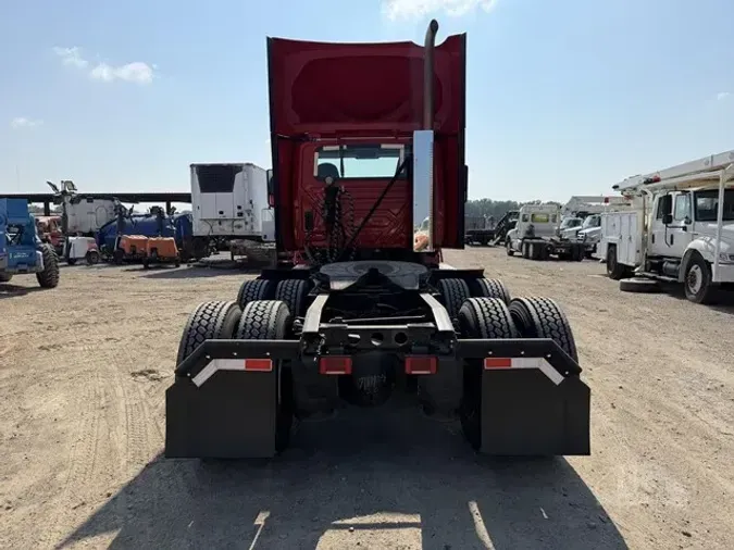 2019 INTERNATIONAL LT