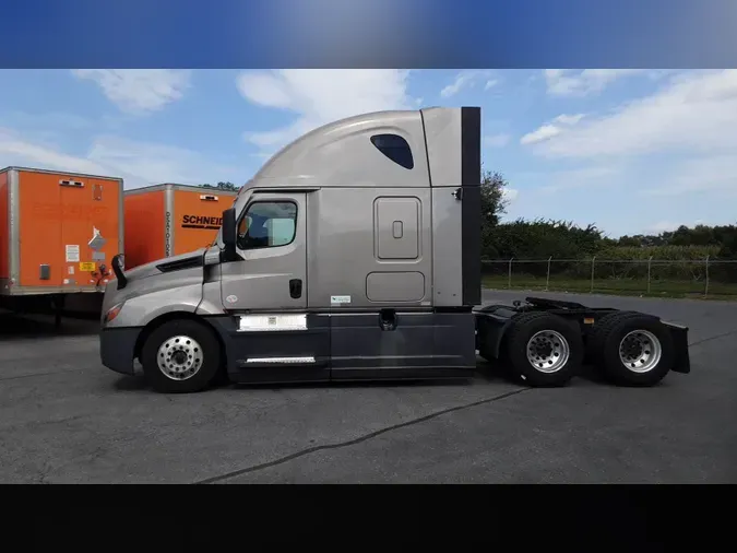 2023 Freightliner Cascadia 126dfd4fc29037709d02bb8e4af03ca9fef