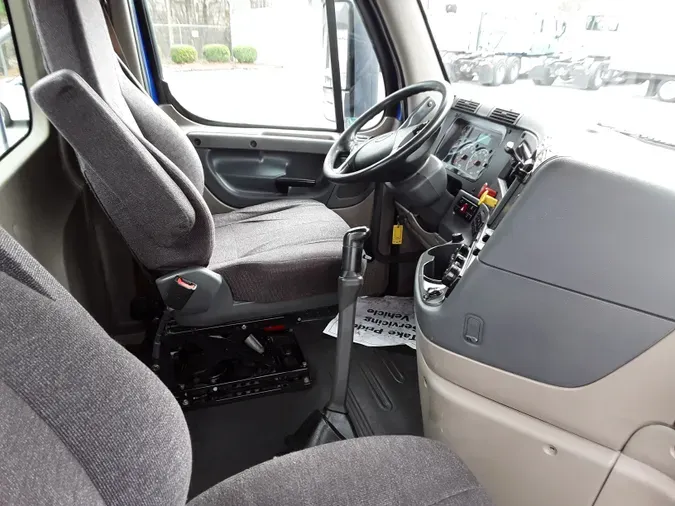 2019 FREIGHTLINER/MERCEDES CASCADIA 125