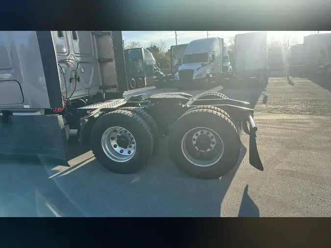2024 Freightliner Cascadia