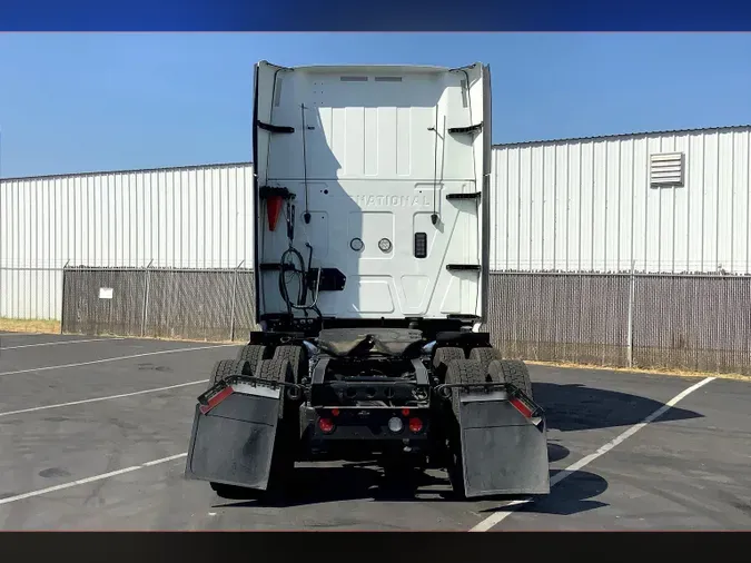 2022 INT LT625 6x4