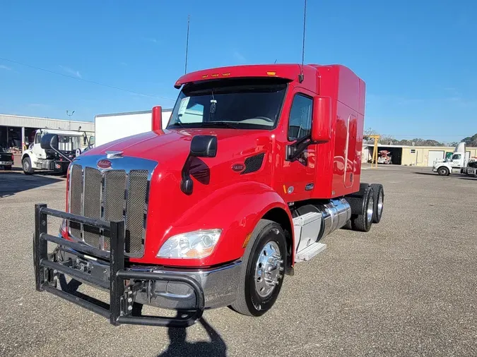 2022 Peterbilt 579