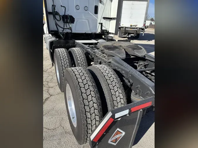 2022 International LT625