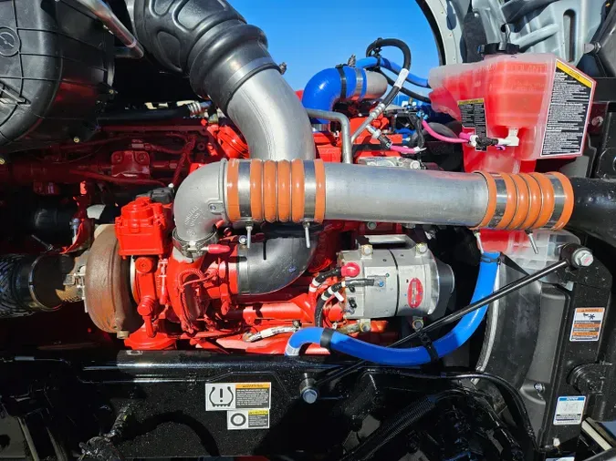 2026 Kenworth T880dfdc2dba6fb9c7abd5b3bce9a9d55f35