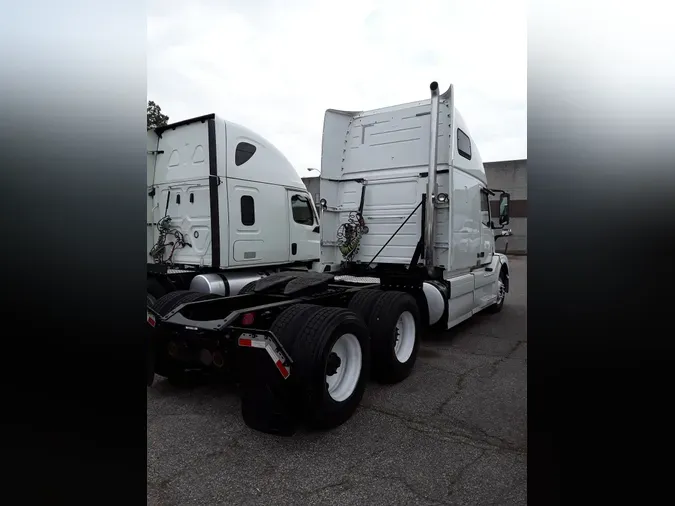 2016 VOLVO VNL64TRACTOR